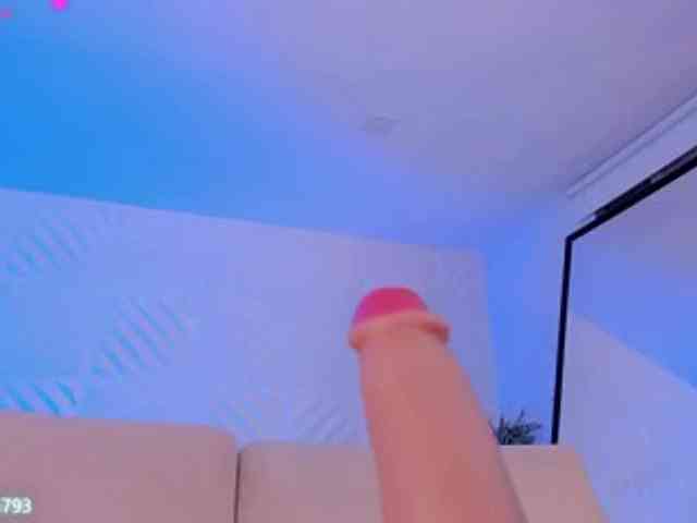 AlyssaDean webcam