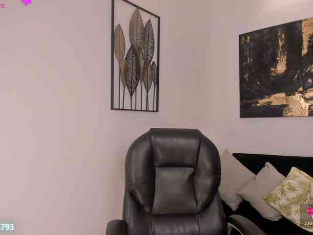 AlyssaDean webcam