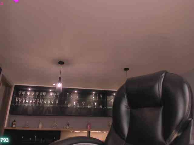 AlyssaDean webcam