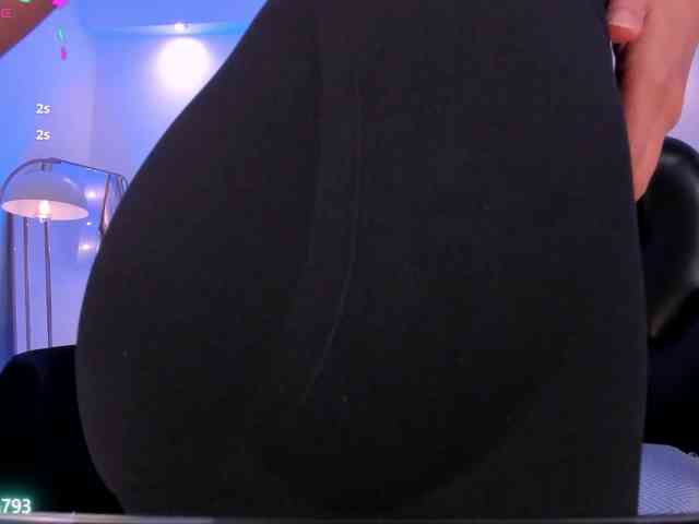AlyssaDean webcam