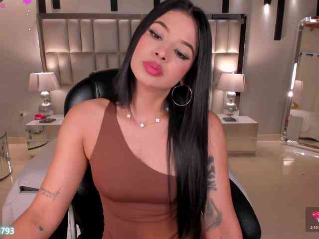 AlyssaDean webcam