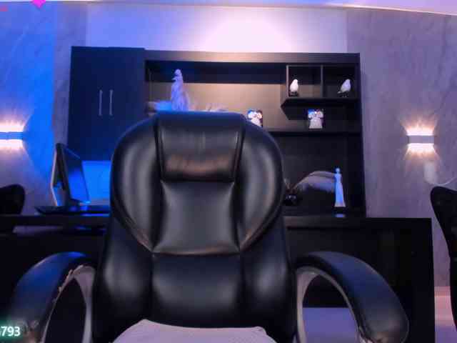 AlyssaDean webcam