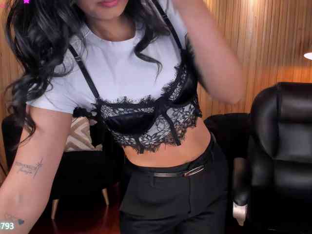 AlyssaDean webcam
