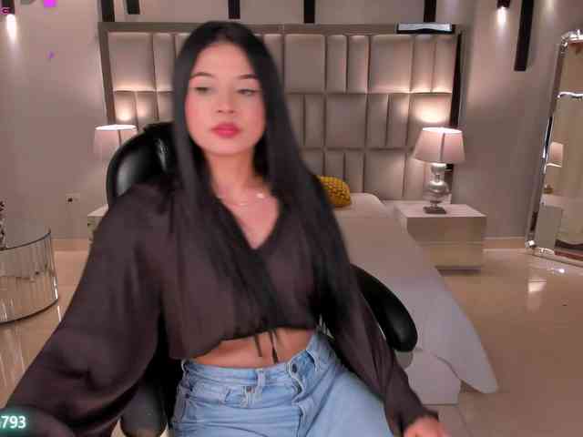 AlyssaDean webcam