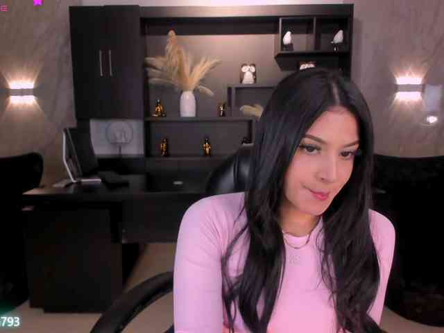 AlyssaDean webcam