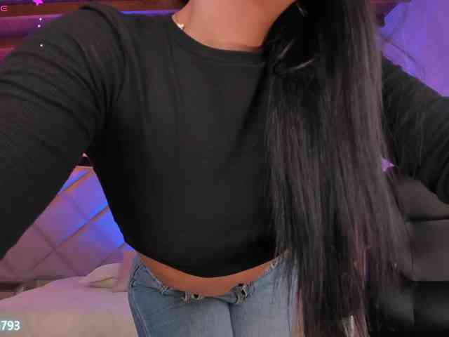 AlyssaDean webcam