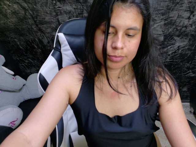 oliviia-love live cam on BongaCams