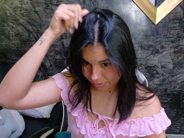 oliviia-love live cam on BongaCams