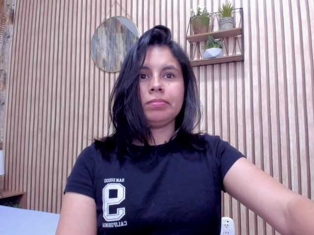 oliviia-love's BongaCams show and profile