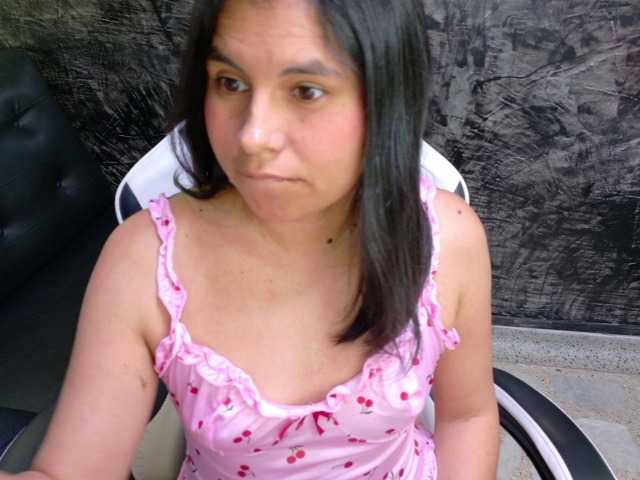 oliviia-love live cam on BongaCams