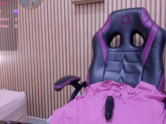 oliviia-love's BongaCams show and profile