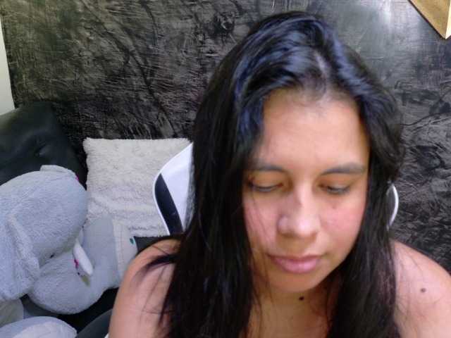 oliviia-love live cam on BongaCams