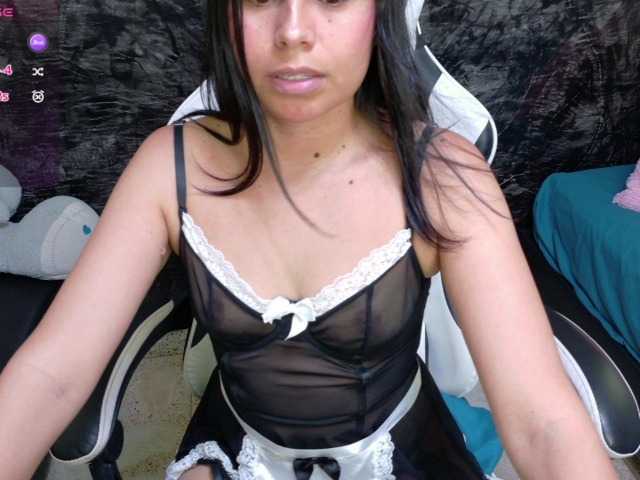 oliviia-love live cam on BongaCams