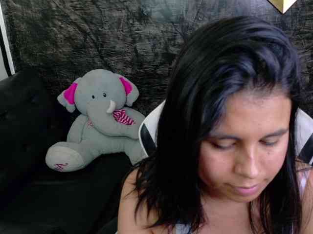 oliviia-love Live Webcam on BongaCams