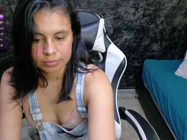 Oliiviia webcam