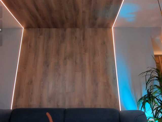 RoxanneHill live cam on BongaCams