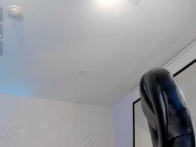RoxanneHill live cam on BongaCams