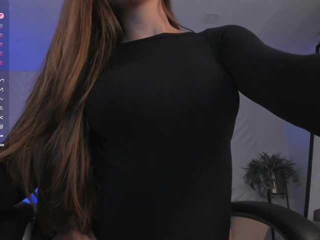 RoxanneHill live webcam show