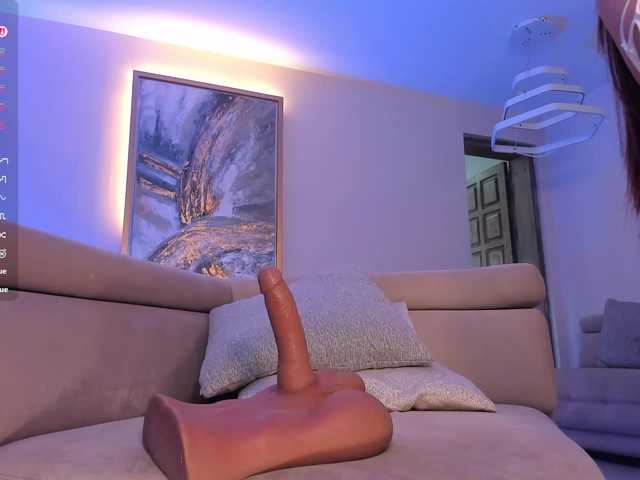 RoxanneHill live cam on BongaCams