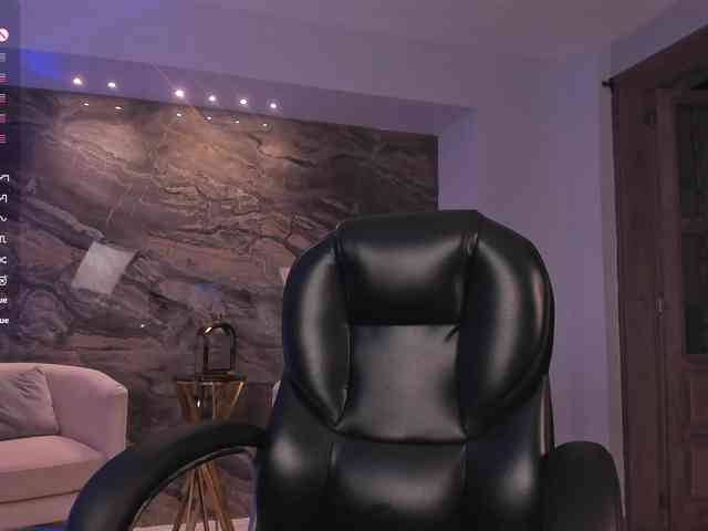 RoxanneHill webcam