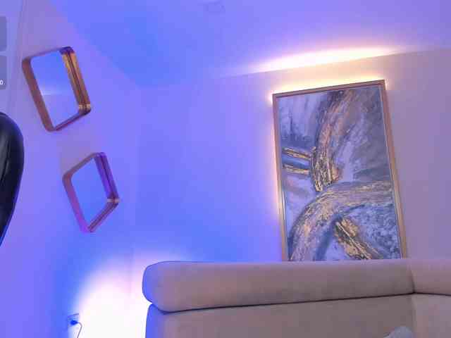 RoxanneHill webcam