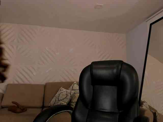 RoxanneHill webcam