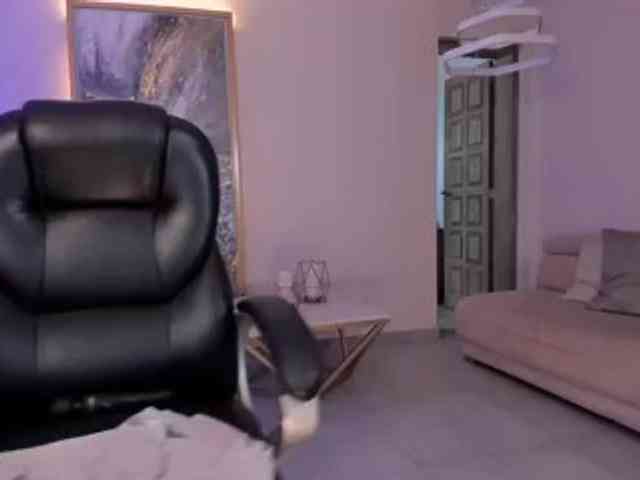 RoxanneHill webcam