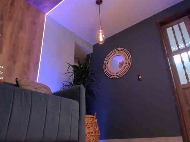 RoxanneHill webcam