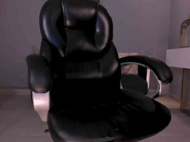 RoxanneHill webcam