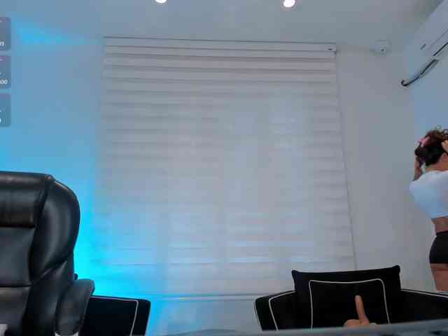 RoxanneHill webcam