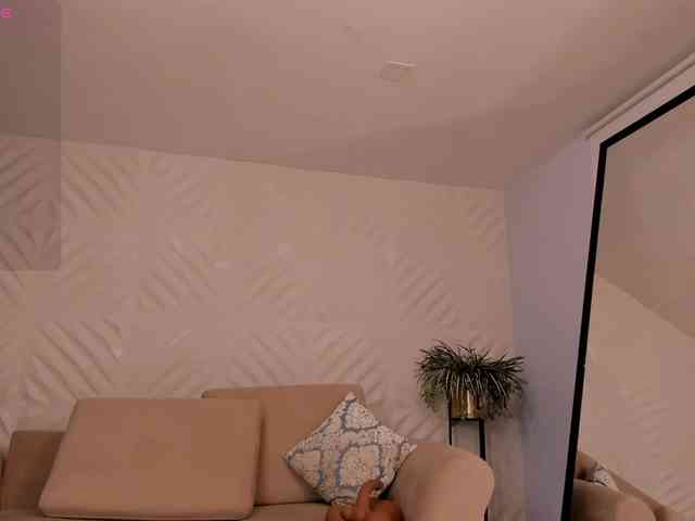 RoxanneHill webcam
