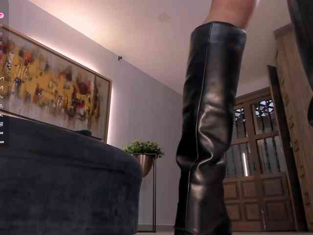 RoxanneHill webcam