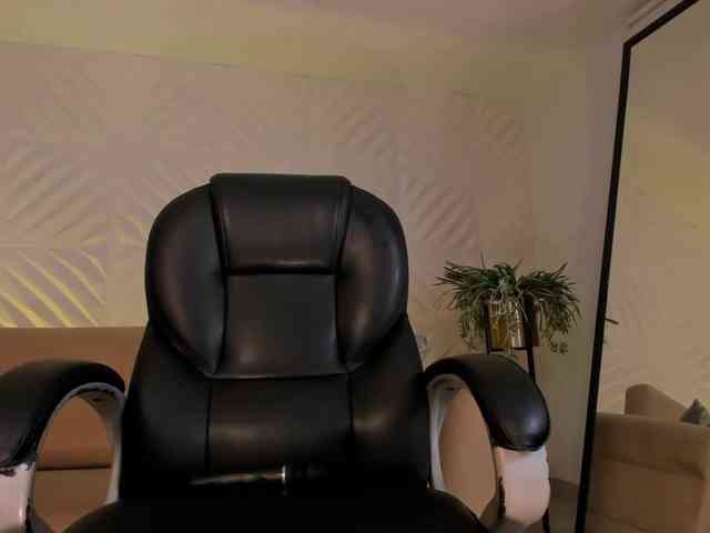 RoxanneHill webcam