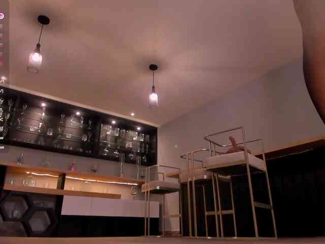 RoxanneHill webcam