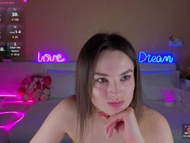 Camilla-One's BongaCams show and profile