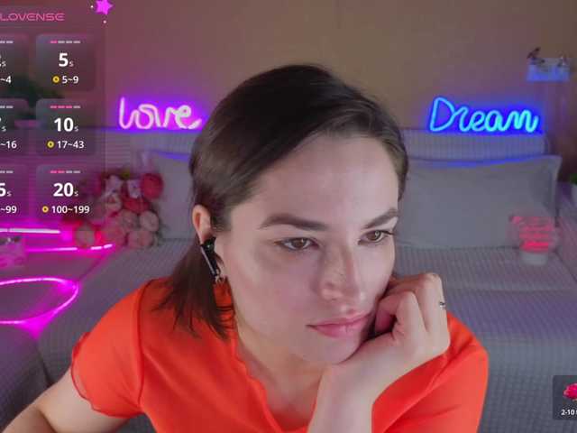 Camilla-One live cam on BongaCams