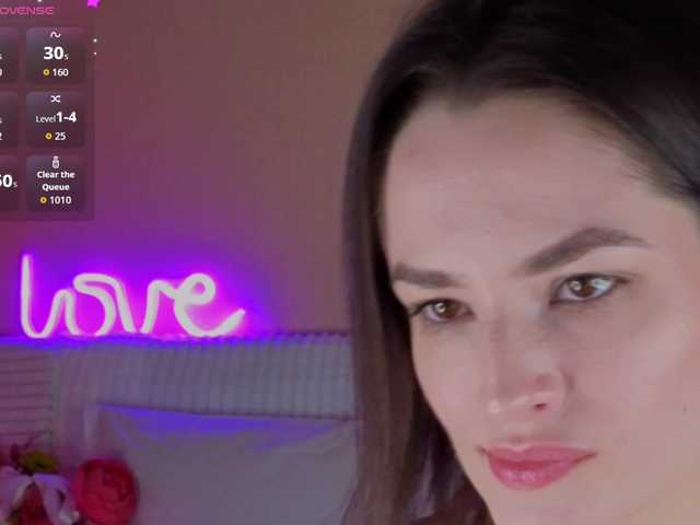 Camilla-One's BongaCams show and profile