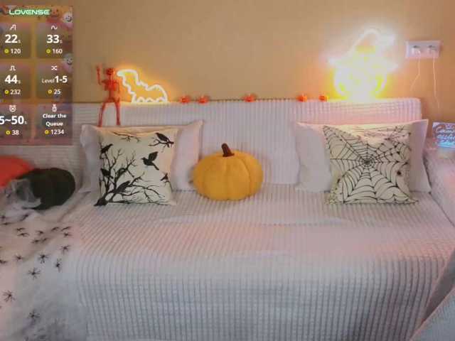Camilla-One live cam on BongaCams