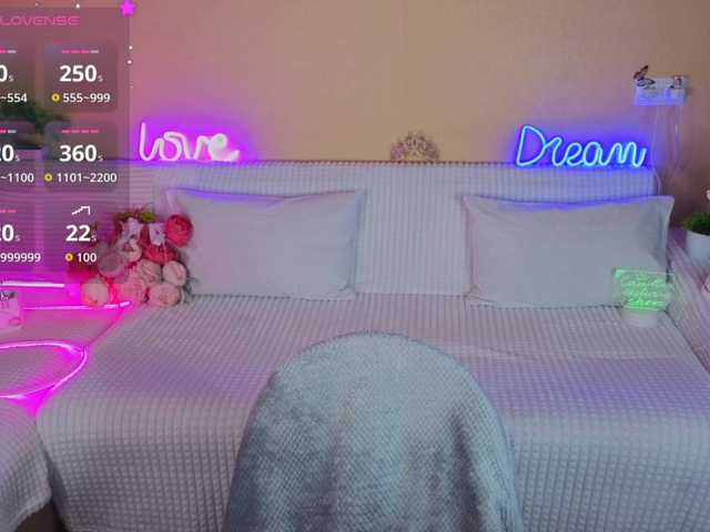 Camilla-One live cam on BongaCams