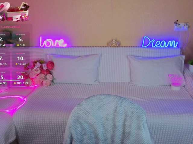 Camilla-One live cam on BongaCams