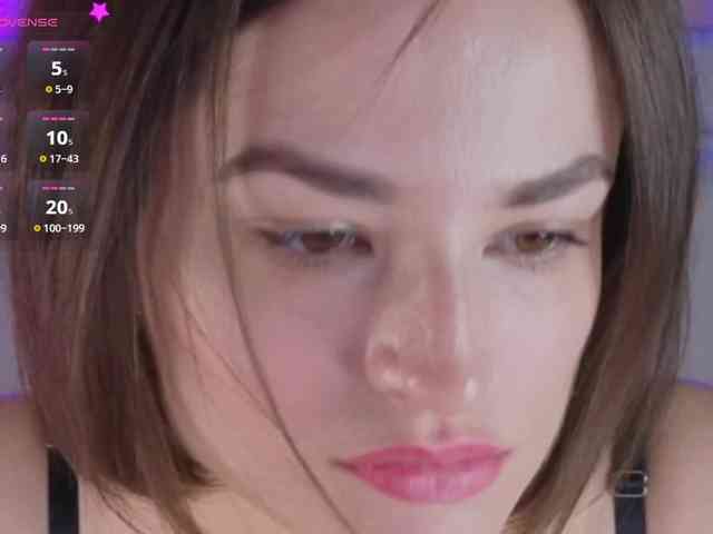 Camilla-One Sex Cam Show