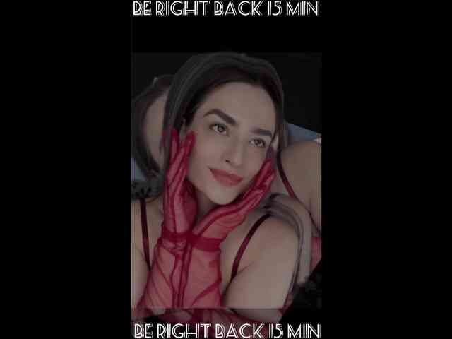 Camilla-One Sex Cam Show