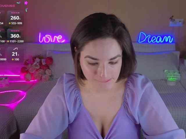 Camilla-One Sex Cam Show