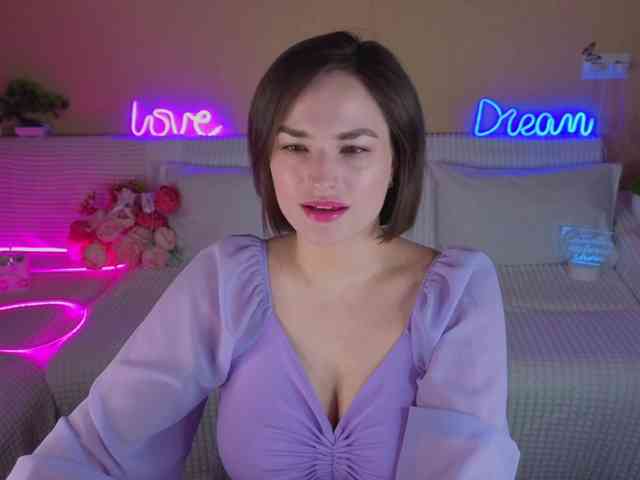 Camilla-One Sex Cam Show