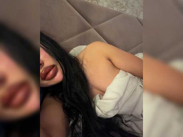 Live трансляция Ekaterina2221 - Runet.cam