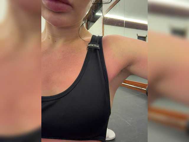 aniram2221 live cam on BongaCams
