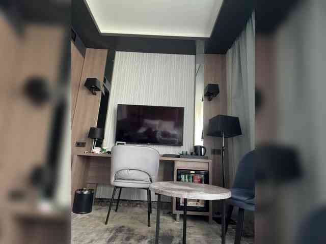 ekaterina2221's live room