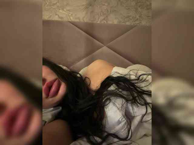 Ekaterina2221 webcam