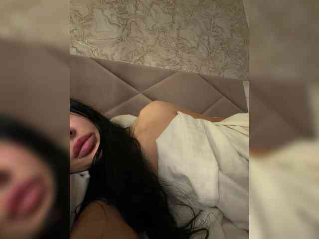 Ekaterina2221 webcam