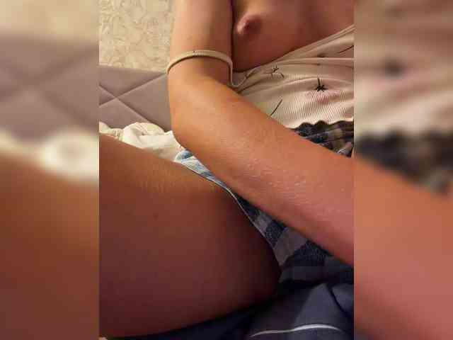 Ekaterina2221 webcam